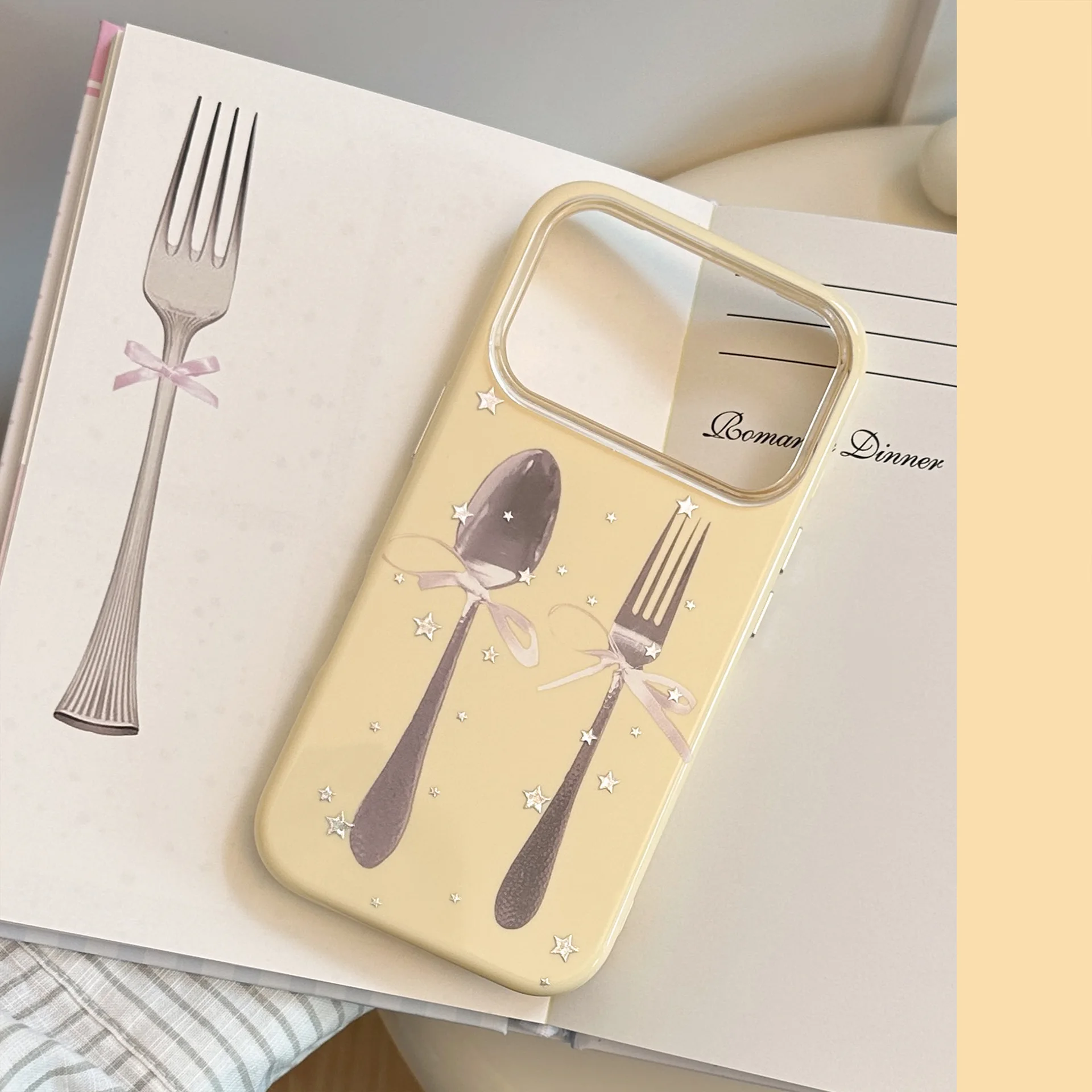 Luksusowe etui na telefon z mo – Apple Iphone 15 Pro Max recenzja i cena